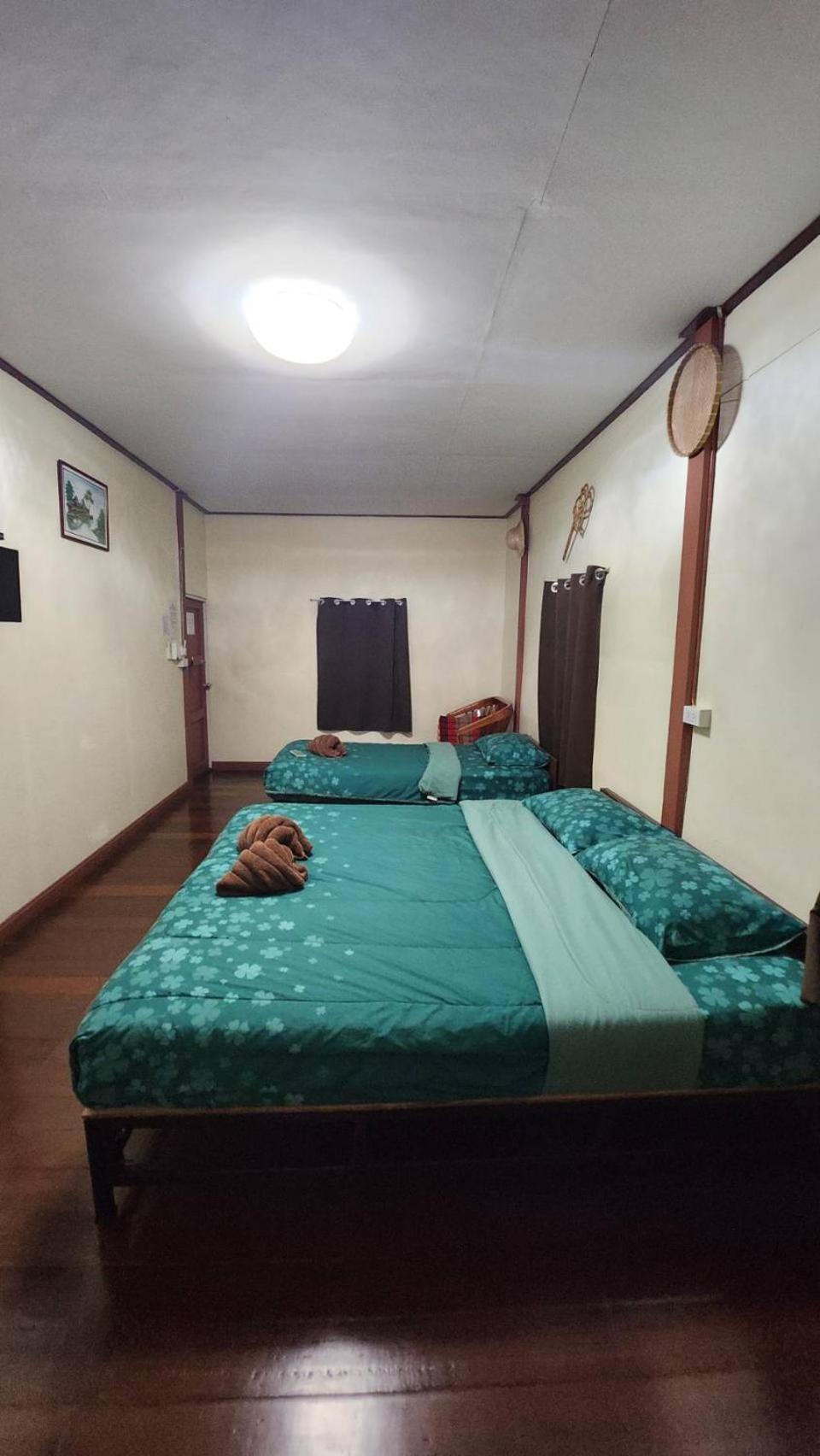 Baan Khun Ya Ayutthaya Hotel Buitenkant foto