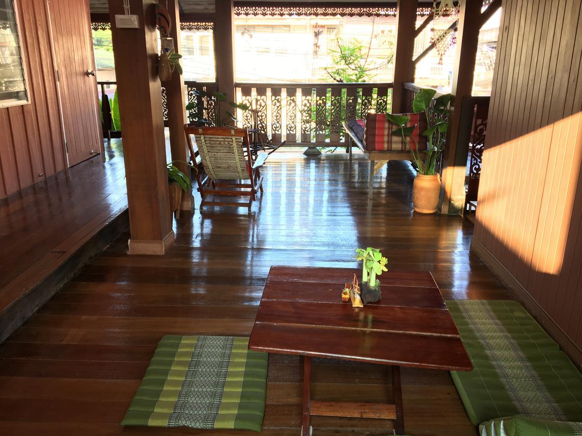 Baan Khun Ya Ayutthaya Hotel Buitenkant foto