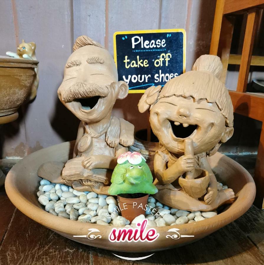 Baan Khun Ya Ayutthaya Hotel Buitenkant foto